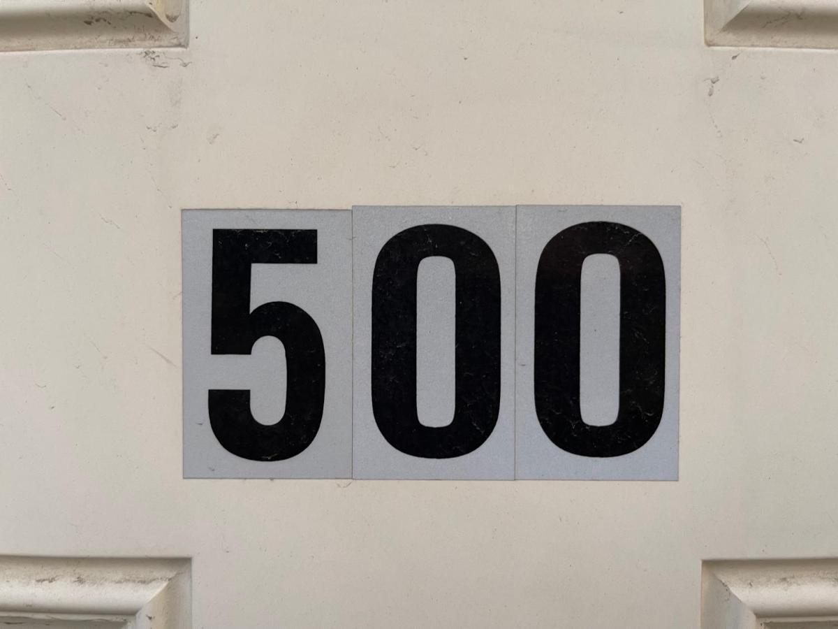 Mt Pleasant Nw 2 Bedrooms 500 カルガリー エクステリア 写真